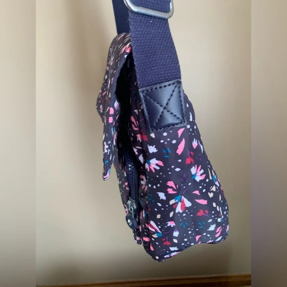 Kipling purse shoulder crossbody adjustable strap messenger confetti pattern